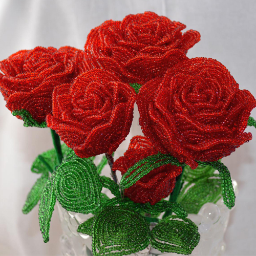 Плетение цветов розы из бисера своими руками: пошаговая инструкция, мастер -класс