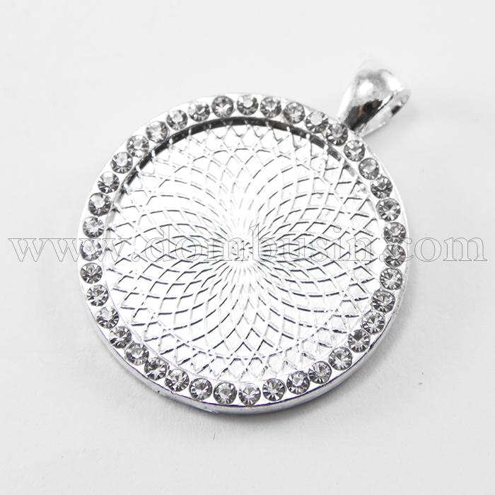 Кулон-Сеттінг зі Стразами Круглий, під Кабошон, Сплав, Колір: Срібло, Розмір: 45x37x3мм, Внутрішній 30мм, Отвір 6x4мм, (УТ100015067)
