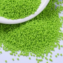 Бисер Японский MIYUKI Delica DB2121 11/0, Duracoat Dyed Opaque Kiwi, 400шт/2г, (УТ100032395)