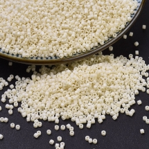 Бисер Японский MIYUKI Delica DB0883 11/0, Matte Opaque Dark Cream AB, 1000шт/5г, (УТ100032414)