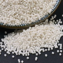 Бисер Японский MIYUKI Delica DB0211 11/0, Opaque Limestone Luster около 2000шт/10гр, (УТ100033284)