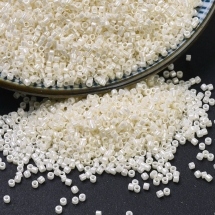 Бисер Японский MIYUKI Delica DB0203 11/0, Cream Ceylon, около 2000шт/10г, (УТ100033283)