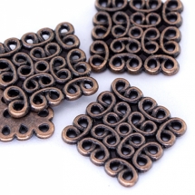 Коннектор Филигранный, Бижутерный сплав, Цвет: Медь, Размер: 15х15х1.5мм, Отверстие 1.5мм, (БА000001865)