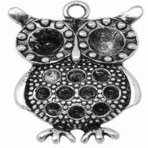 Кулон-Сеттинг Сова под Стразы, Металл, Цвет: Античное Серебро, Размер: 29х20х4мм, Отверстие 2мм, Пригоден под Стразы 1~2мм. (УТ000004983)