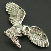 Кулон-Сеттинг Сова под Стразы, Металл, Цвет: Античное Серебро, Размер: 31х60х8мм, Отверстие 1.5мм, Пригоден под Стразы 1~2мм. (УТ000007800)