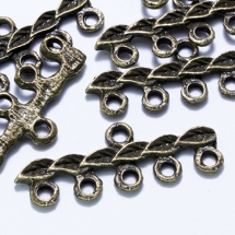 Коннектор Лист Бижутерный сплав, 6 отверстий, Цвет: Бронза, Размер: 10х26х2мм, Отверстие 2мм, (УТ0003018)