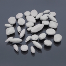 Бусины Акриловые Белые, Микс Форм, 8-20мм, Отверстие от 1.5 до 3мм, около 64шт/50г, (УТ0012724)