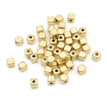 Бусины-Разделители Бижутерный Сплав, Кубики, Цвет: Античное Золото, Размер: 4х4х4мм, Отверстие 1.5мм, (УТ0027739)