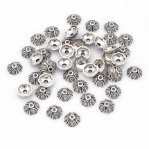 Шапочки для Бусин Металеві, Квітка, Колір: Античне Срібло, Розмір: 9х9х4мм, Отвір 1мм, (УТ0029195)