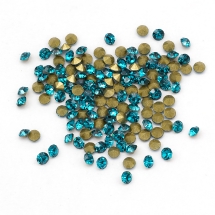 Стразы Бриллиант Класс А, Стекло, Покрытые сзади, Цвет: Голубой Цирконий, Размер: 1.9~2мм, (УТ0030543)