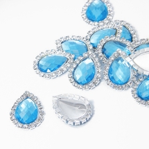 Стразы-Кабошоны Акрил, вокруг Стразы Горный Хрусталь Класс А, в основах Латунь, Капля, Граненые, Небесно-голубой, 26х20х4мм, (УТ0030350)