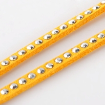 Шнур Замшевый, с серебристыми алюминиевыми вставками, Цвет: Желтый, Размер: 3х2мм, (УТ100005684)