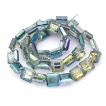 Намистини Гальваніка Скло АВ-Колір, Грановані, Квадрат, Колір: Жовто-зелений, Розмір: 13x13x7.5мм, Отв-тя: 2 мм, близько 40шт / 52см / нитка, (УТ100006980)