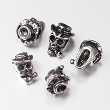 Шарми Евробусіни, Нержавіюча Сталь, Череп, Колір: Античне Срібло, Розмір: 15х10.5х11мм, Отвір 4мм, (УТ100016121)