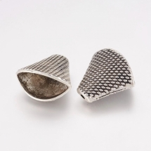 Конус Шапочки для Бусин, Сплав, Колір: Античне Срібло, Розмір: 18х20х11.5мм, Внутрішній Діаметр 9.5x18.5мм, Отвір 2мм, (УТ100016800)