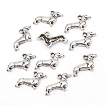 Кулон Собака Такса, Металл, Цвет: Античное Серебро, Размер: 20х13х3мм, Отверстие 1мм, (УТ100019883)