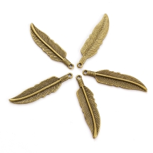 Кулон Перо, Металл, Цвет: Бронза, Размер: 42х10х2мм, Отверстие 2мм, (УТ100019909)