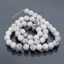 Намистини Натуральний Говлит, На нитках, Круглі, Морозний Стиль, Колір: Білий, Розмір: 8 - 8.5мм, Отвір 1мм, близько 43шт / 35см / нитка, (УТ100022987)