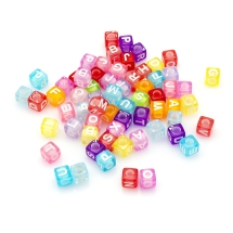 Бусины Акрил Прозрачные, Куб, со Случайной Буквой, Цвет: Микс, Размер: 6х6х6мм, Отверстие 3.5мм, около 290шт/50г, (УТ100023947)